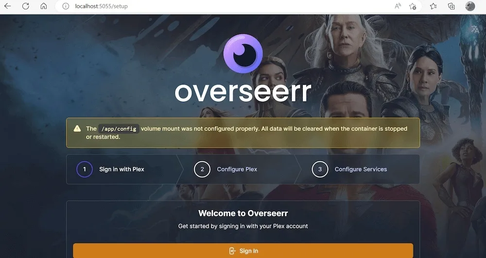 Страница настройки приложения Overseerr с предупреждением о проблемах конфигурации и возможностью входа в Plex.