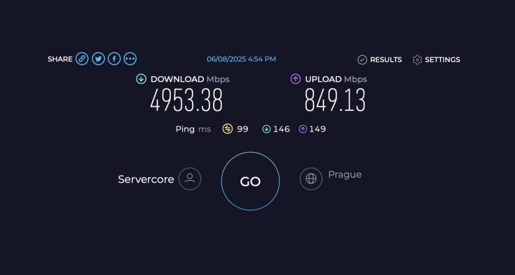 Результаты теста скорости интернета с высокой скоростью загрузки 4953.38 Мбит/с и отдачи 849.13 Мбит/с, отображение значений пинга.