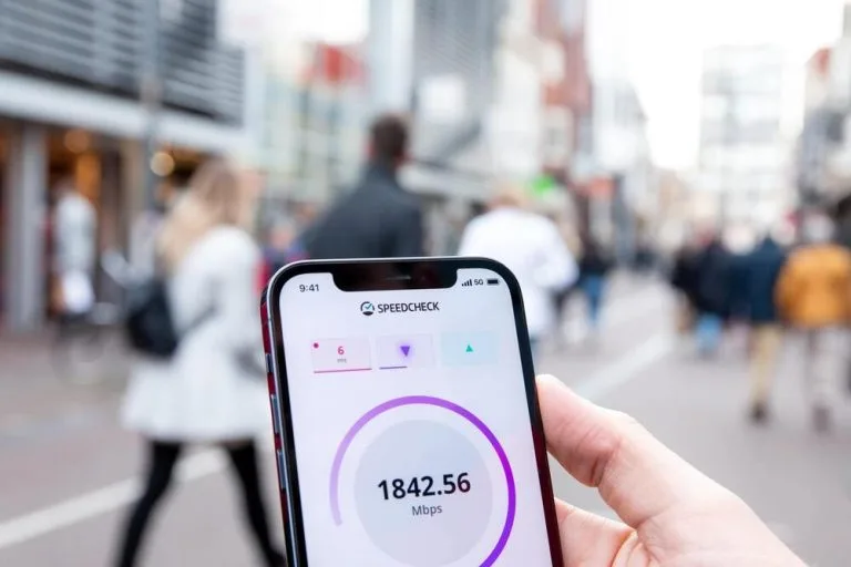 Starlink против 5G LTE: полное руководство по высокоскоростному интернету